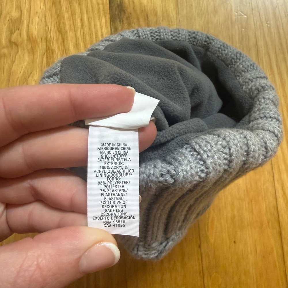 Under Armour Women's Around Town Beanie in gray with a fleece lining - Picture 4 of 6